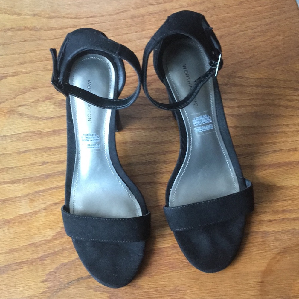 Dress shoes